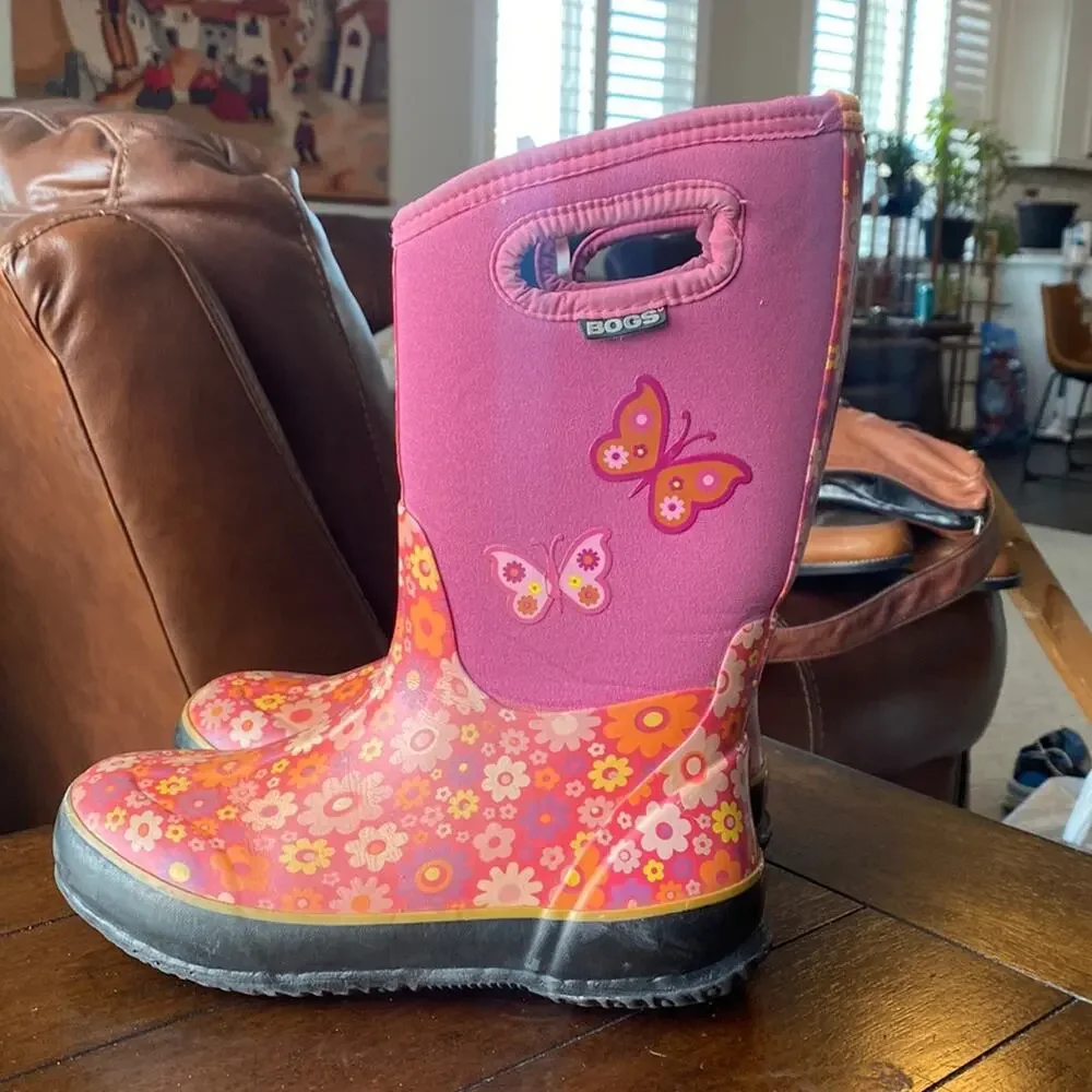 Bogs classic Daisy Love Me pink snow rain boot 30 spring girly  youth size 5
